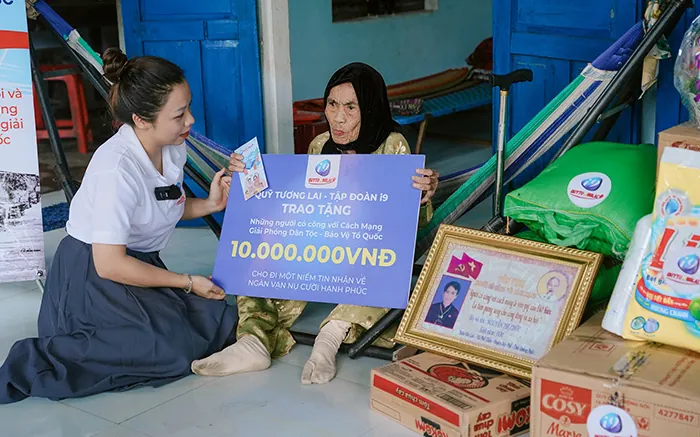 Khách hàng là trọng tâm